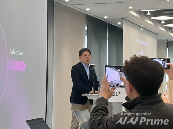 25.11.13. 최윤호 LG유플러스 AI 에이전트추진그룹장(상무)이 발표하고 있다. [사진=고문진 기자]